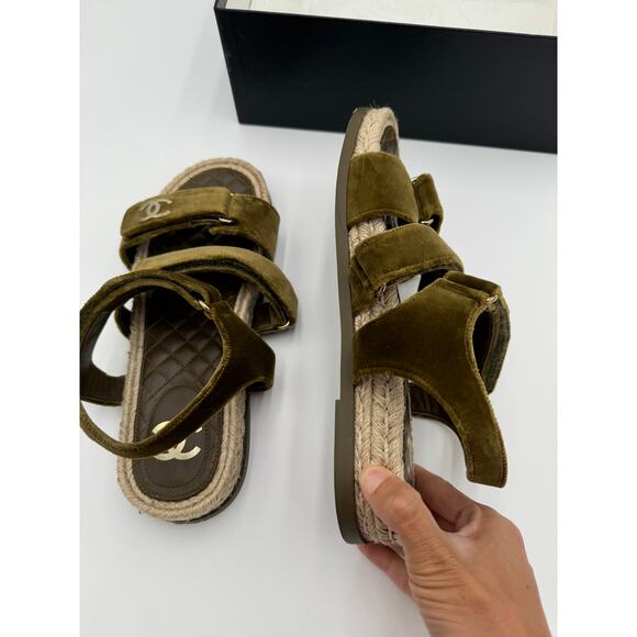 CHANEL Velvet Dad Sandals size 41 - Picture 9 of 10